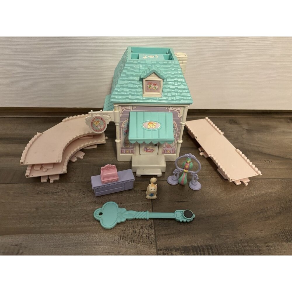 Vintage 1988 Fisher Price #5155 Precious Places Cuddly Friends Pet Shop, READ